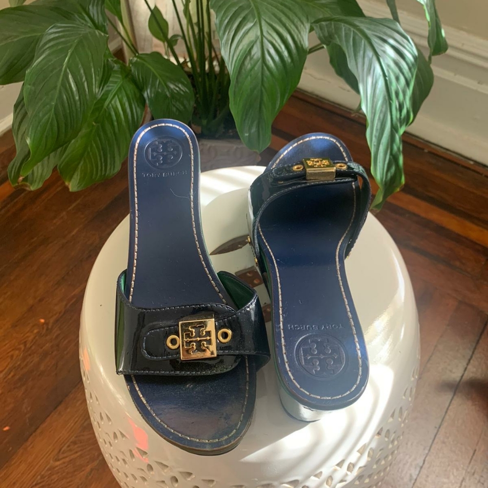 Wedge sandals